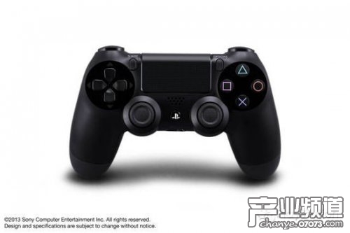索尼公布国行PS4配件售价 手柄380支架180_