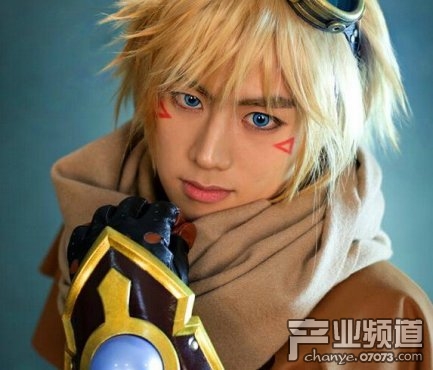 LOL五五开和Flame集体cos EZ 差距惹心酸_产